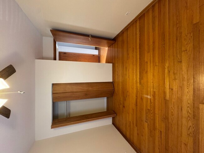Building Photo - 3057 N Narragansett Ave