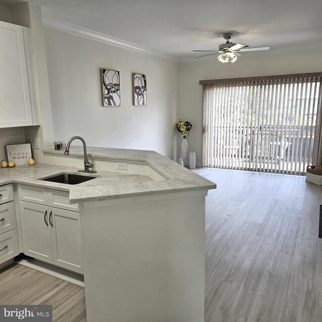 Building Photo - 21801 Flanders Ct