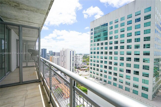 Building Photo - 690 SW 1st Ct