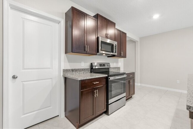 Building Photo - LIKE NEW Home For Rent in Creek Preserve!
