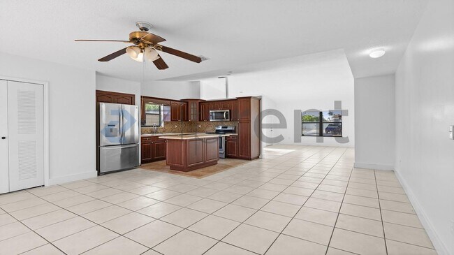 Building Photo - 16110 SW 300th St