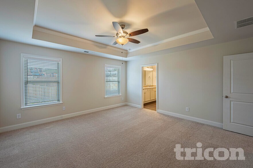 Building Photo - 216 Margrave Dr