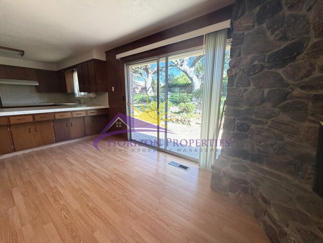 Building Photo - 3 Bed 2.5 Bath 2,027 sqft Fair Oaks Home with bonus office