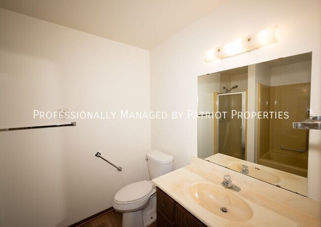 Building Photo - 724 Chase Blvd