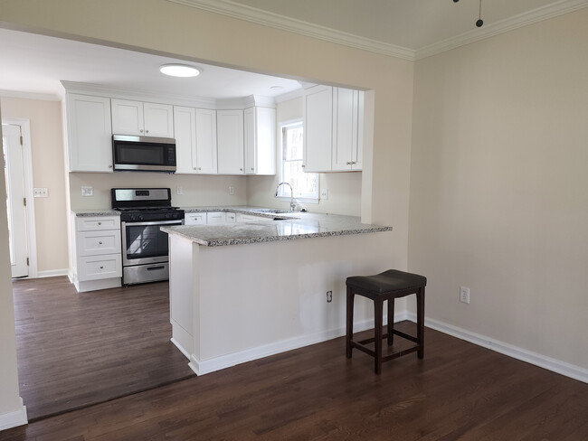 Building Photo - 2485 Zachary Woods Dr NW