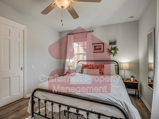 Building Photo - 2024 NW 45th St