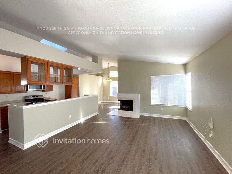 Building Photo - 22802 Springdale Dr