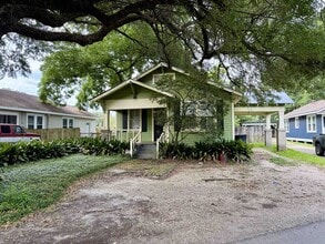 Building Photo - 2090 Broussard St