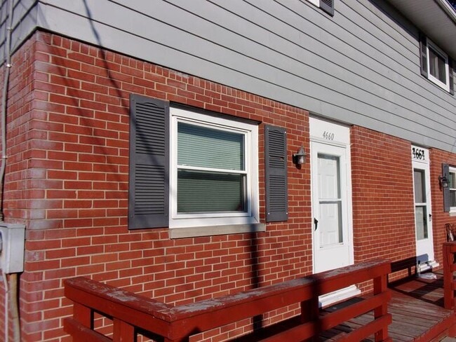 Primary Photo - 4660 Fishcreek Rd