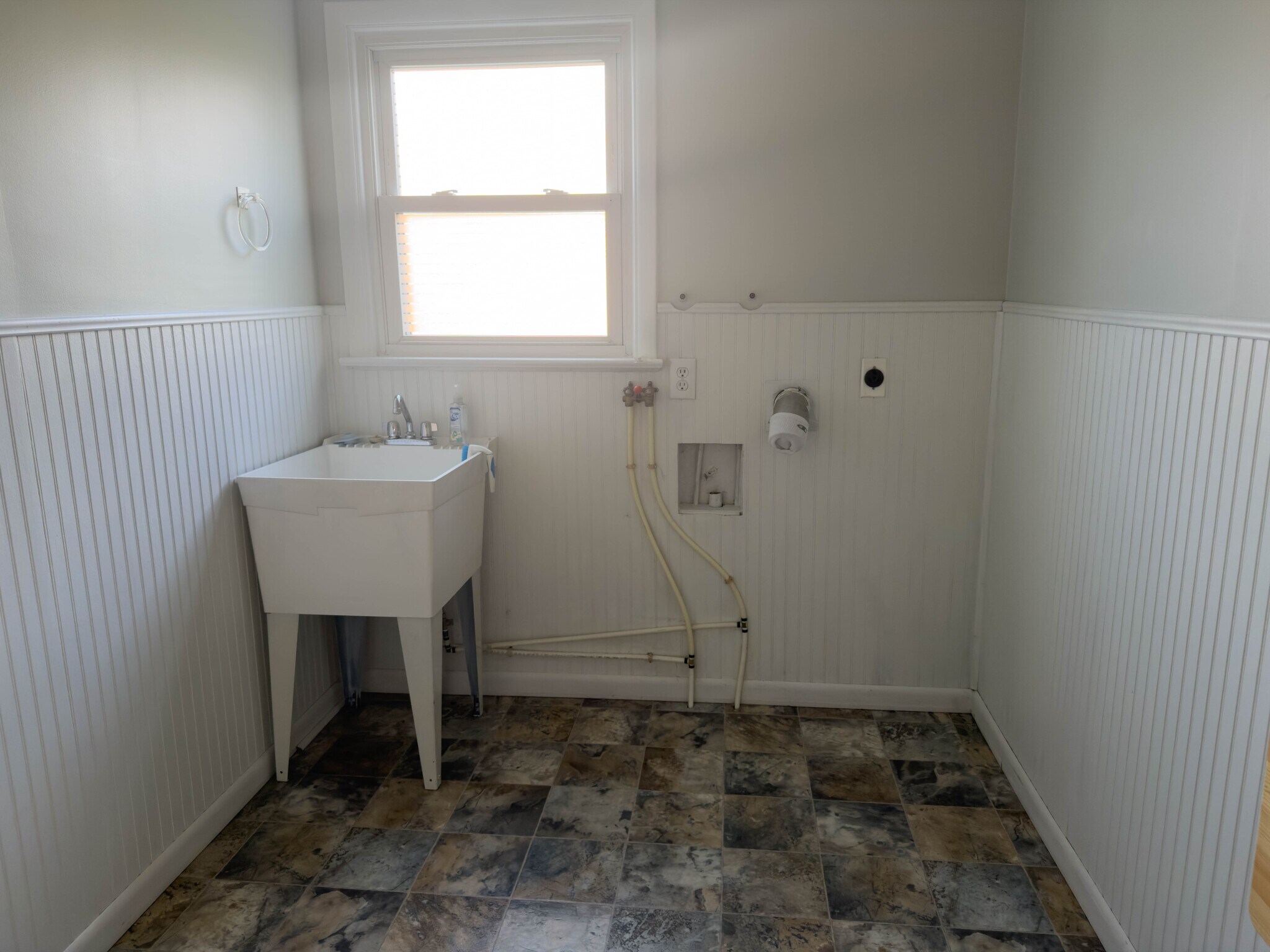 Building Photo - 837 Martin Ave