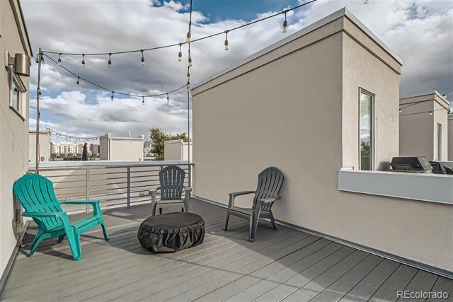 Building Photo - 2416 Eliot St