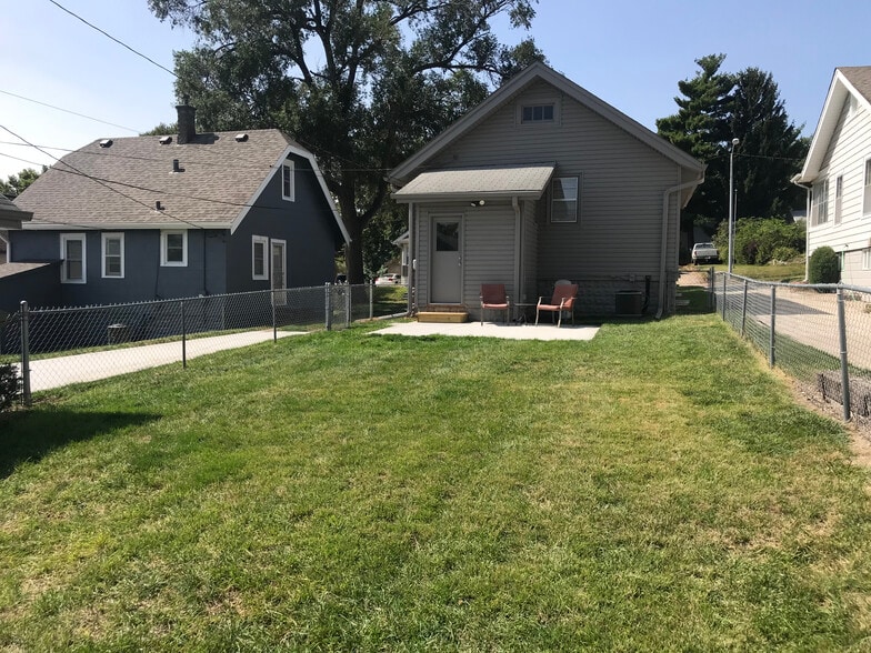 Building Photo - 2209 South 59th Street