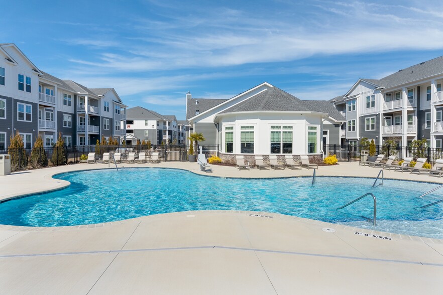 Building Photo - Hawthorne at New Bern