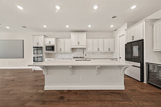 Building Photo - 616 Cape Capri Dr