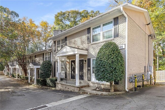 Building Photo - 2232 Dunseath Ave NW