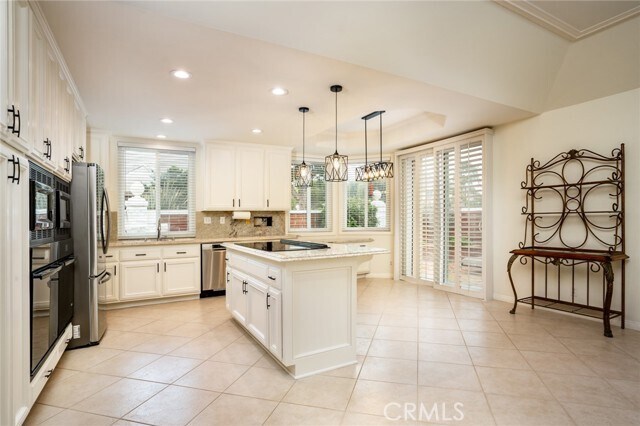 Building Photo - 6161 Eaglecrest Dr
