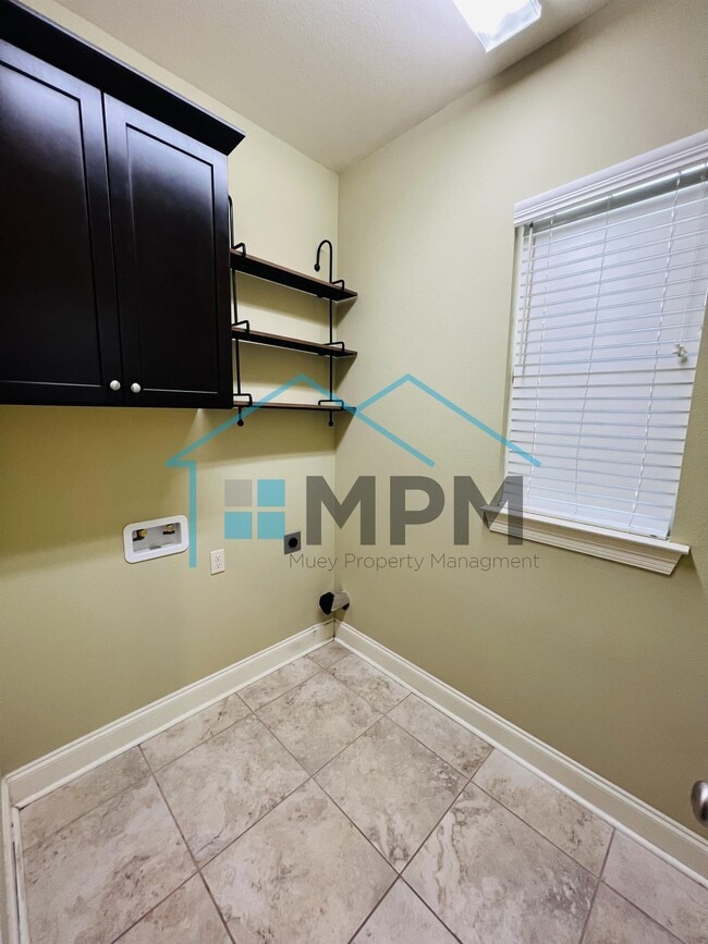 Building Photo - 111 Briar Glen Dr