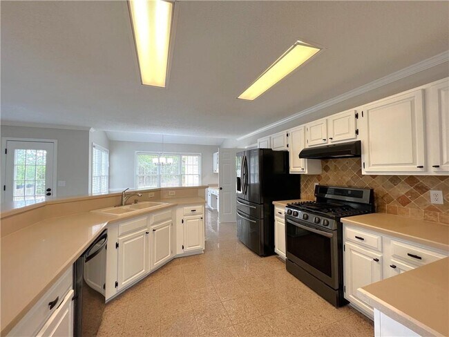 Building Photo - 12560 Crabapple Chase Dr