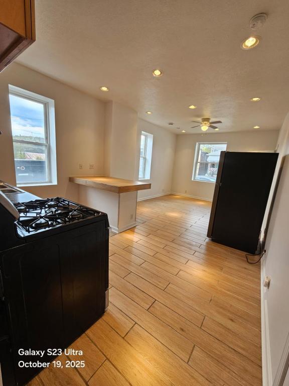 Building Photo - 116 10th St