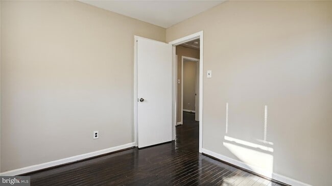 Building Photo - 1123 Parrish Dr