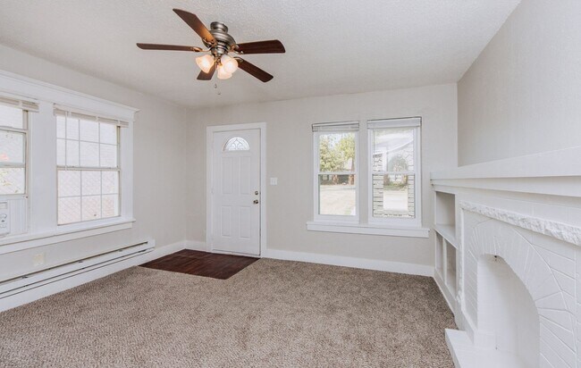Building Photo - 2 Bedroom 1 bath
