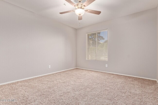 Building Photo - 10610 S 48th St