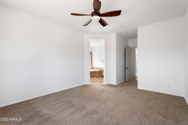 Building Photo - 11318 E White Feather Ln