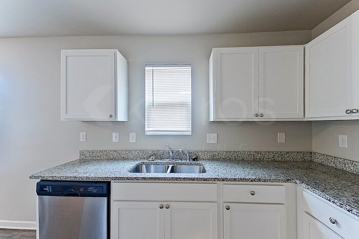 Building Photo - 828 Dove Tree Ln
