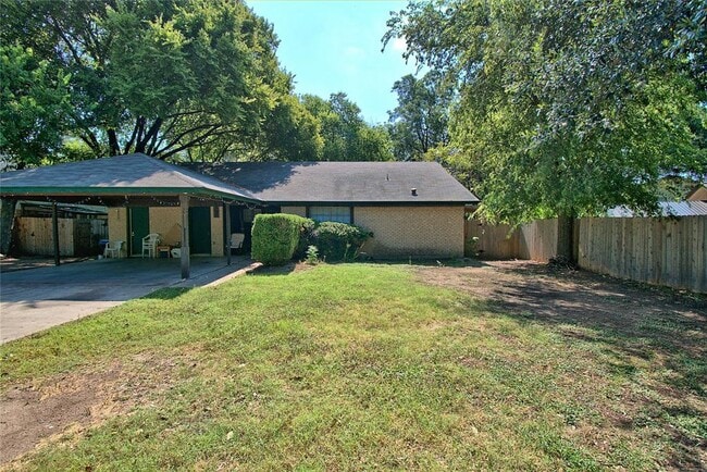 Primary Photo - 9303 Quail Field Dr