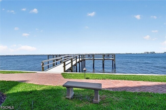 Building Photo - 1900 Virginia Ave