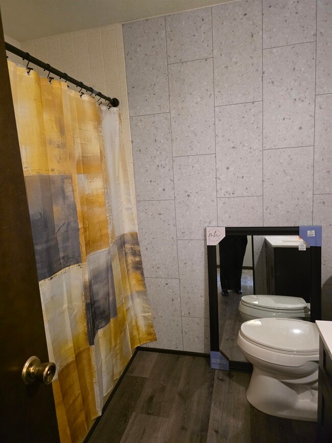 Building Photo - 809 Nassau Pkwy