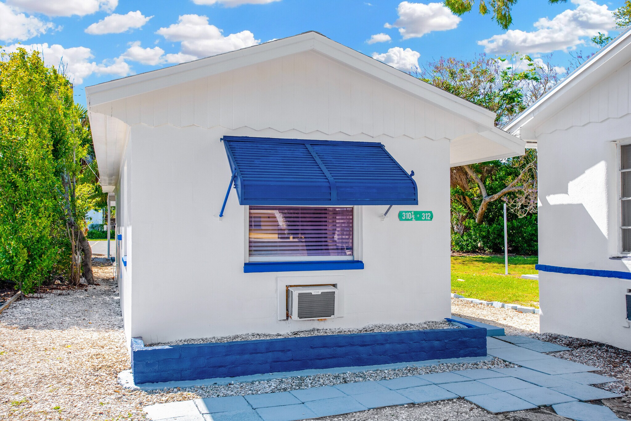 Building Photo - 310 S Mars Ave