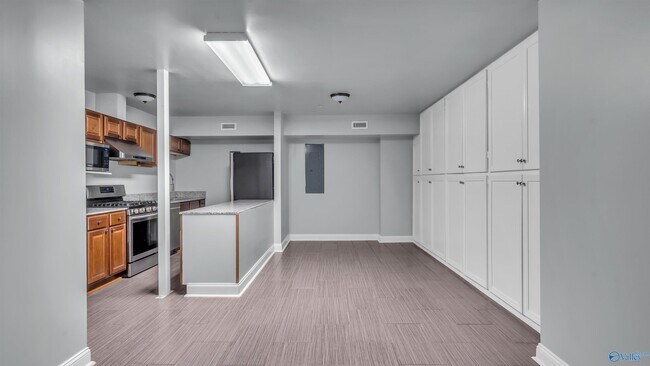 Building Photo - 107 Grove Park Ln
