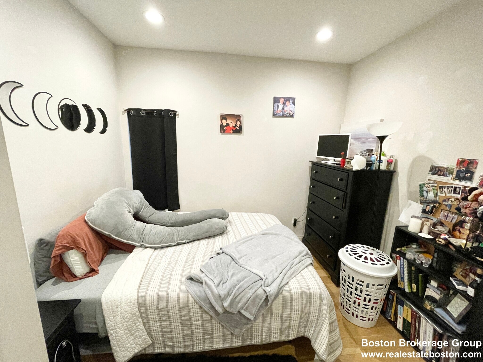 Building Photo - 42 Washburn St