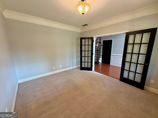 Building Photo - 301 Conway Ct