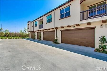 Building Photo - 141 Damsel