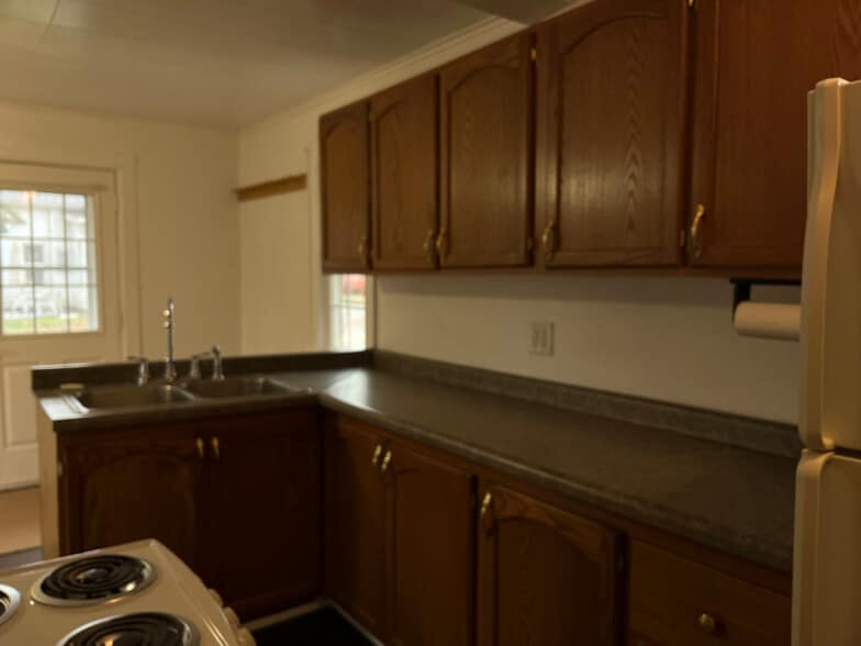 Building Photo - 205 South St