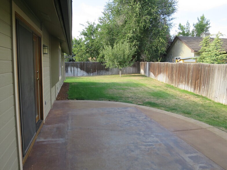 Building Photo - 6510 W Limelight Dr