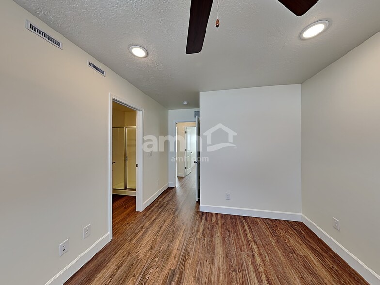 Building Photo - 6047 W Copperhawk Dr