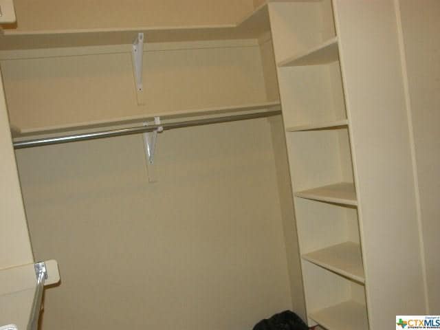 Building Photo - 2222 Gruene Lake Dr