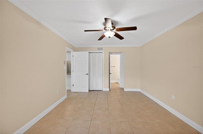 Building Photo - 4758 Jasper Dr