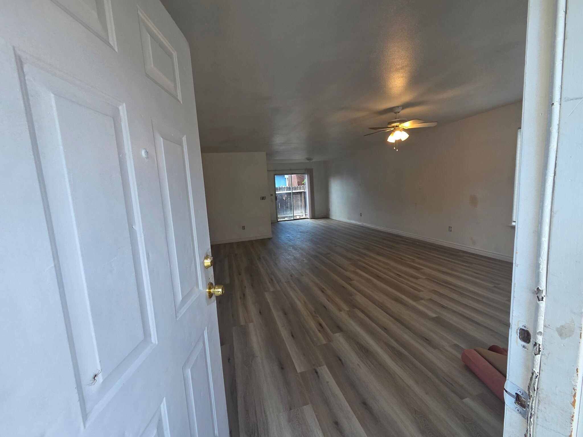 Building Photo - 508 S Dearing Ave