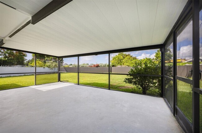 Building Photo - 10340 SW 157th St