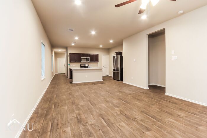 Building Photo - 2407 Heeney Pk Ln