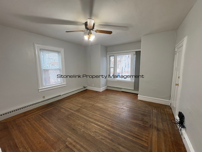 Building Photo - 15 Hawkins St