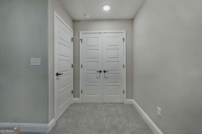 Building Photo - 411 Madison Ave