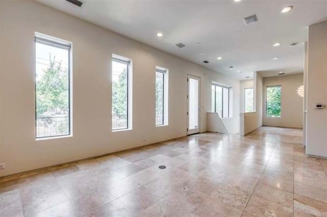 Building Photo - 4302 Deere St