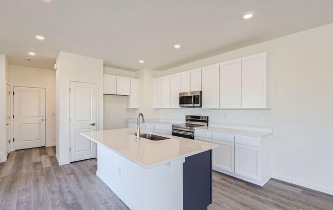 Building Photo - Brand new 3 bedroom 3 bathroom townhome
