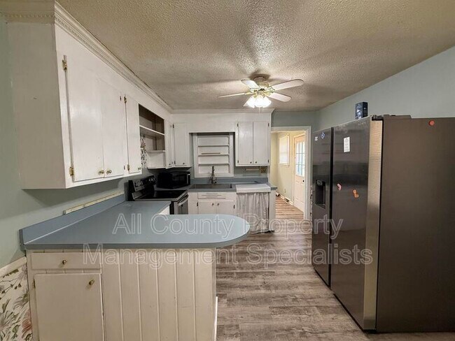 Building Photo - 123 Lanier Ave