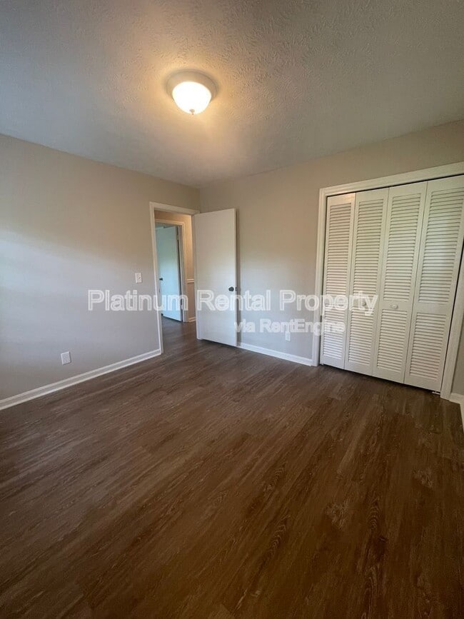 Building Photo - 224 Cold Creek Dr